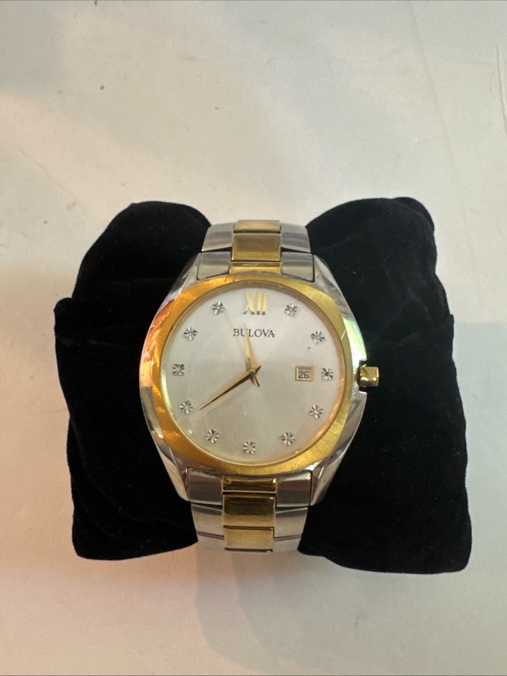 Bulova Mens Diamond Accent Date Indicator Gold Silver Two Tone 42mm Watch 98D125